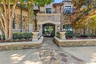 Building Photo - 2 Terrabella Ln