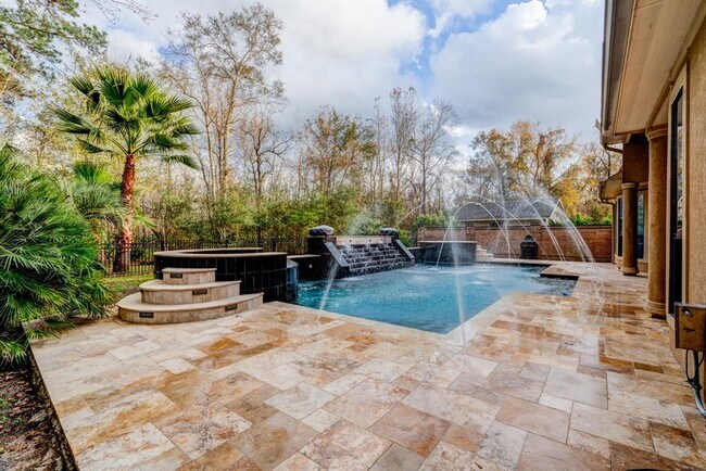 Foto del edificio - 13703 Greenwood Ln S