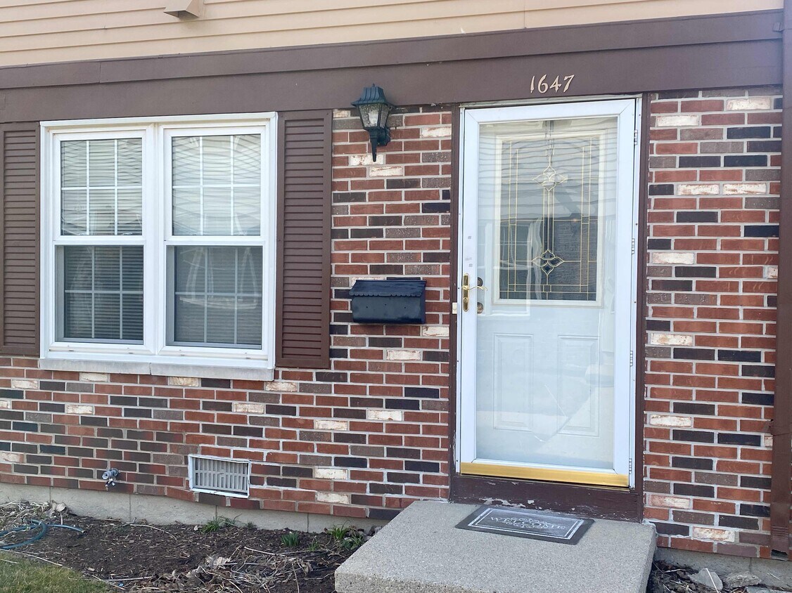 Front - 1647 Wingate Blvd