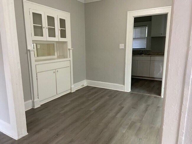 Building Photo - Welcome Home!!!