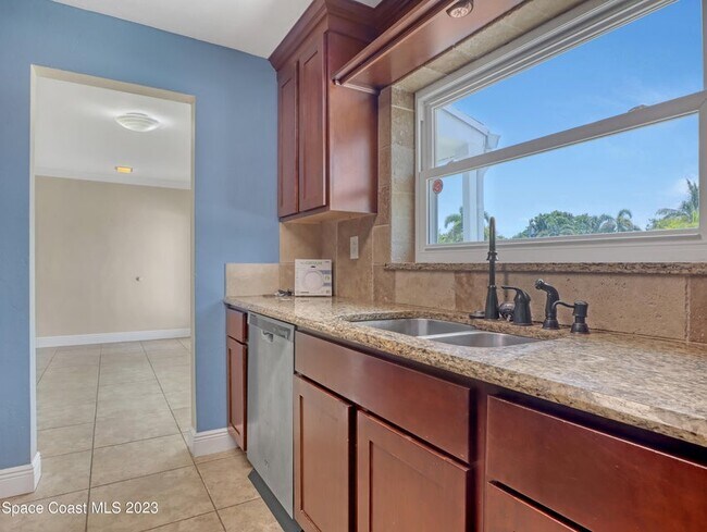 Building Photo - 441 Seagull Dr
