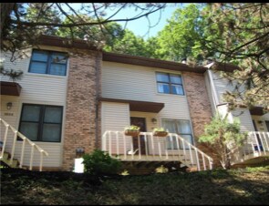 Foto del edificio - 1826 Mountain Dr