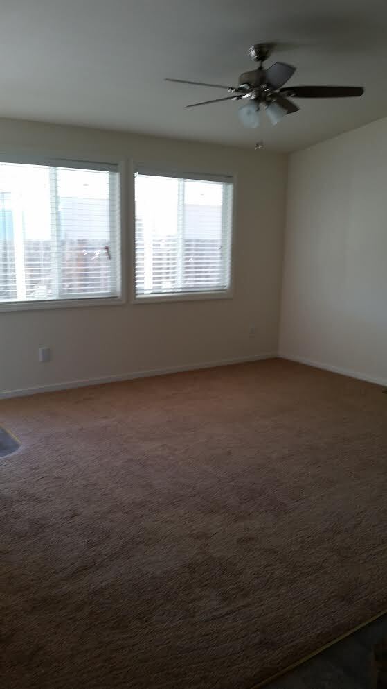 Foto del edificio - 267 Copper Crest Dr