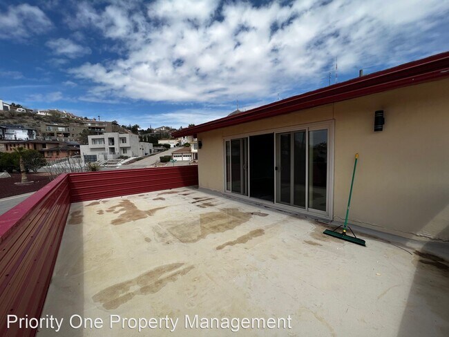 Building Photo - 4 br, 3.5 bath House - 1520 Lost Padre Mine