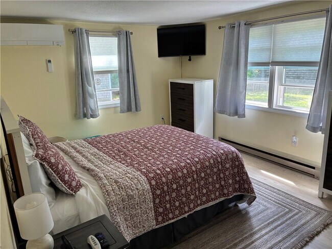 Foto del edificio - 283 BALSAM Rd