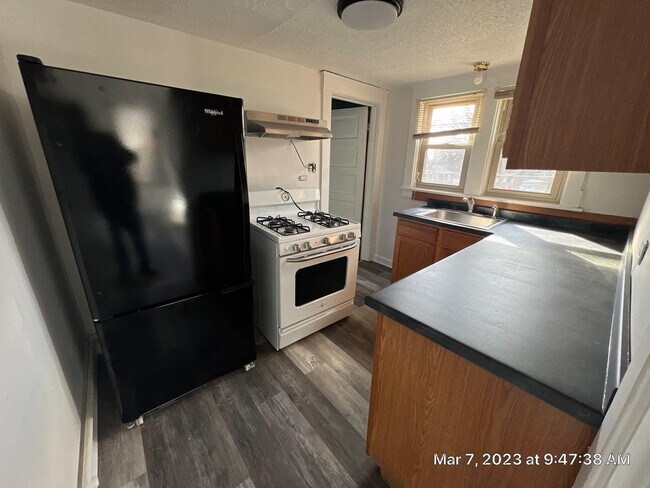 Building Photo - 508 Oneida St