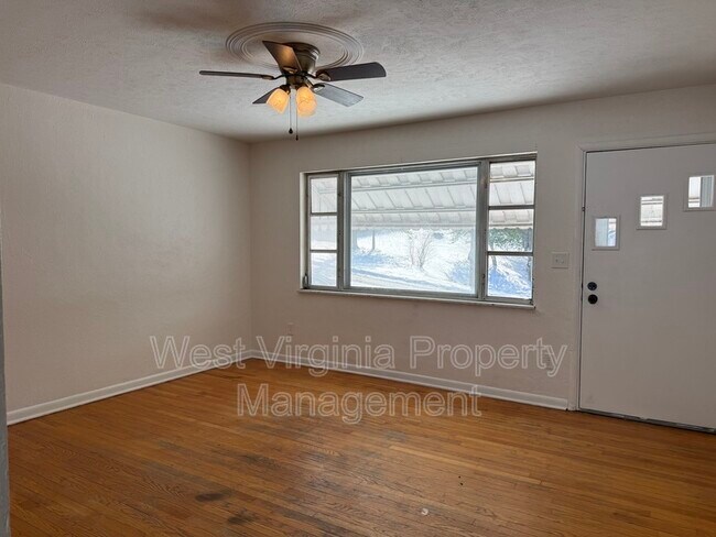 Foto del edificio - 309 E Prince St