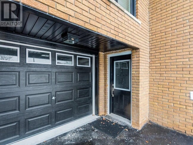 Building Photo - 2685 Windjammer Rd