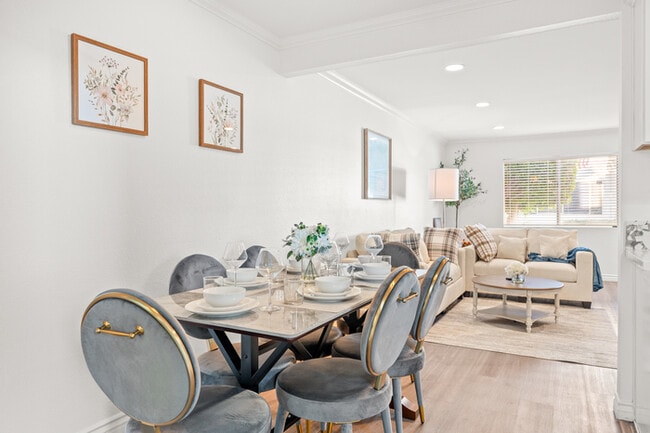 Foto del edificio - 734 Claraday St