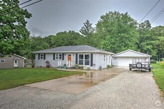 Building Photo - 3226 Eileen Dr