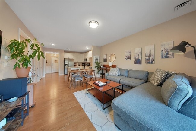 Building Photo - 110 Trotter Rd