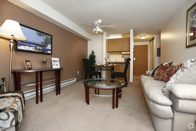 Casablanca Apartments - Everett, WA | Apartments.com