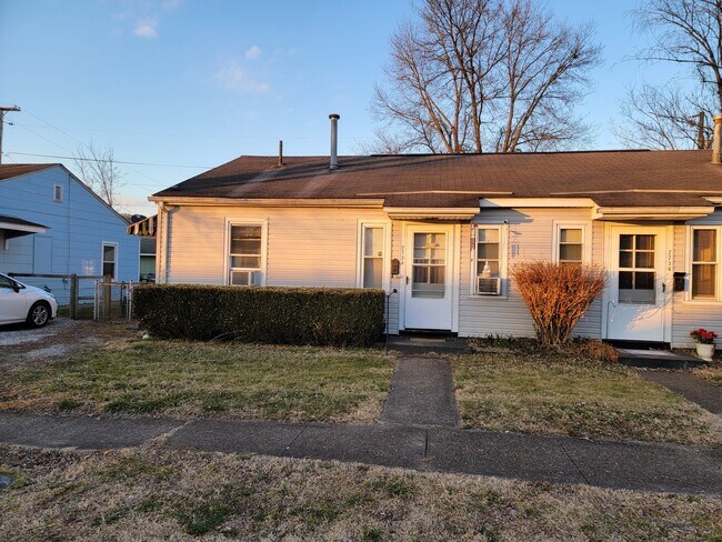 Building Photo - 2734 Furlong Ave