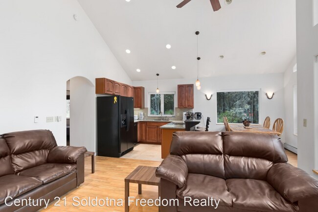 Building Photo - 2 br, 1 bath House - 35126 Waterfront Way