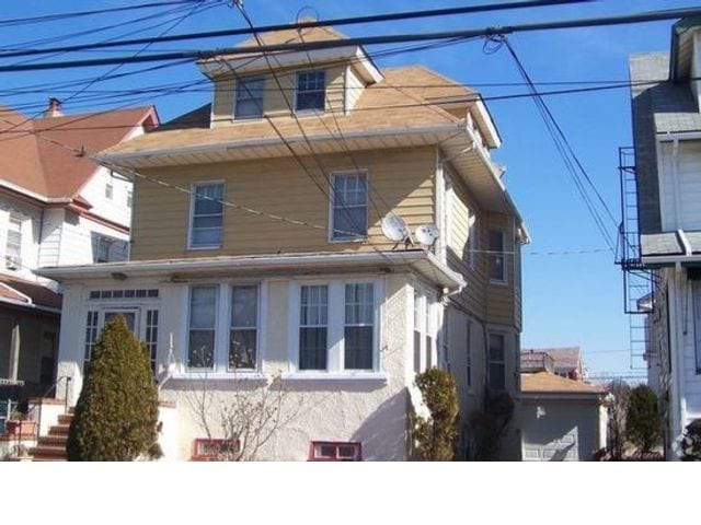 Primary Photo - 234 Beach 124Th St