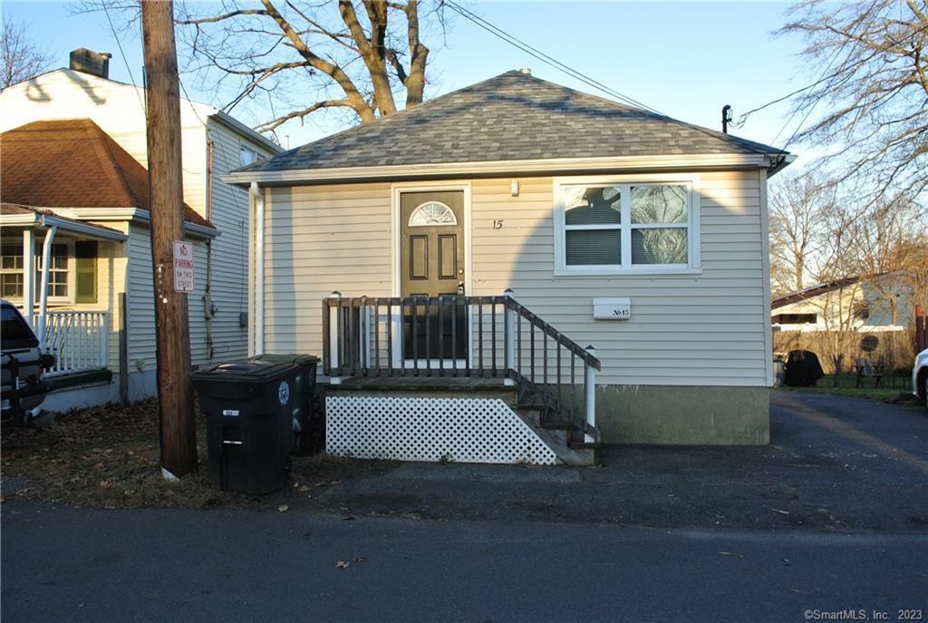 Primary Photo - 15 Peak Ave