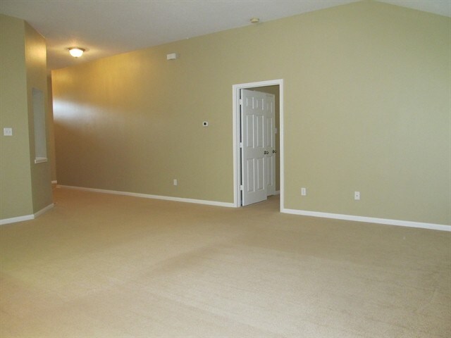 Building Photo - 9818 Bobolink Drive