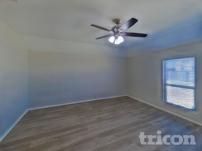 Foto del edificio - 605 W Grove Cir