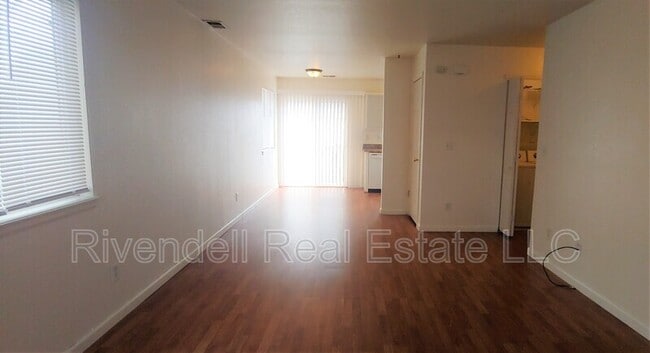 Building Photo - 4728 S Lincoln St