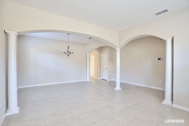 Building Photo - 2920 Whistlewood Dr