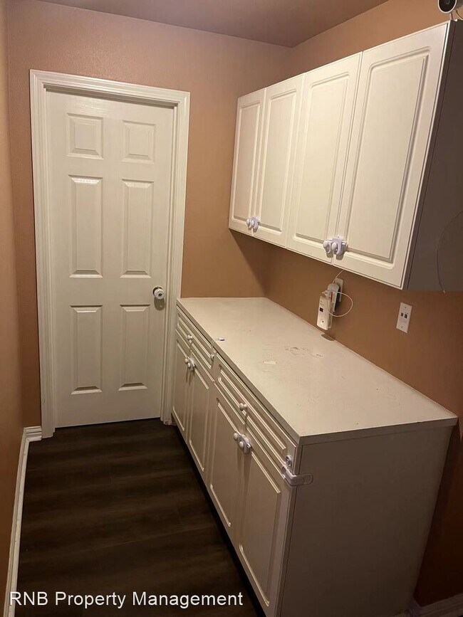 Foto del edificio - 3 br, 2.5 bath House - 6102 Marlee Circle