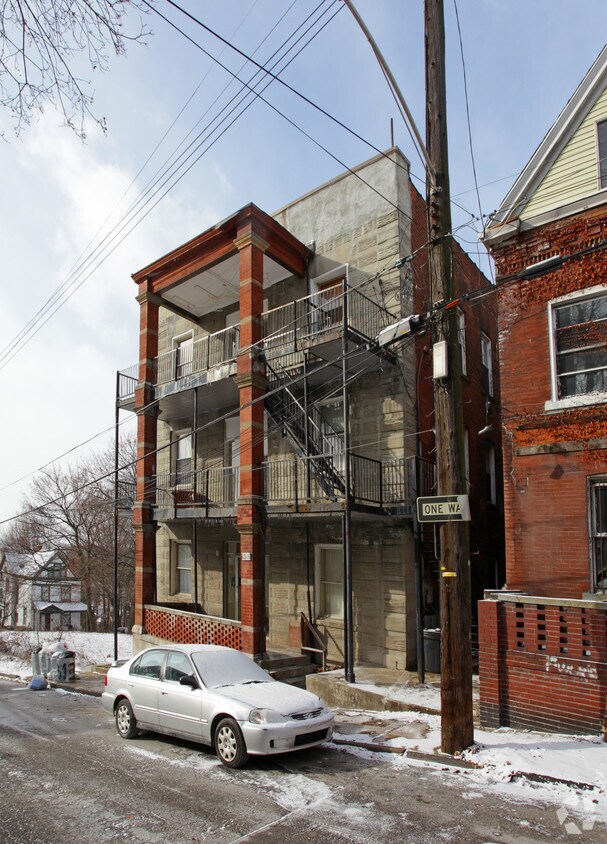 Building Photo - 1313 Mill St