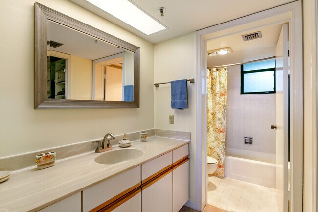 Building Photo - 1748 Jupiter Cove Dr