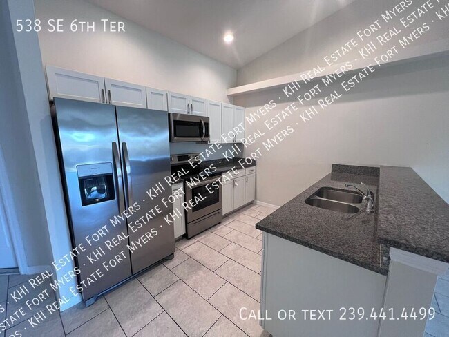 Foto del edificio - 538 SE 6th Terrace