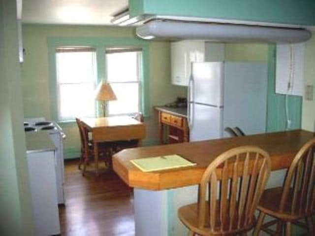 Primary Photo - 111 N Main St