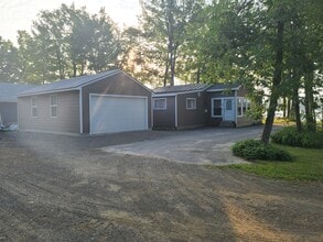 Building Photo - 9 N Vigue Shr Rd