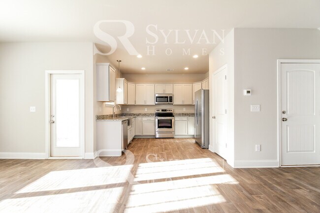Building Photo - Enjoy living the good life in this 3 bedro...