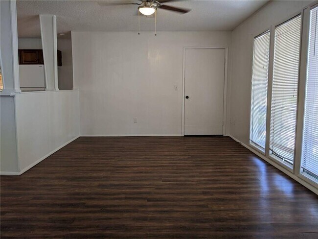 Building Photo - 10 Brig Dean Rd