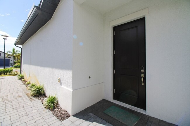 Building Photo - Stunning 3-Bedroom Home for Rent in Abaco Pointe, Naples