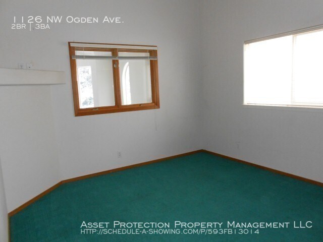 Building Photo - 1126 NW Ogden Ave