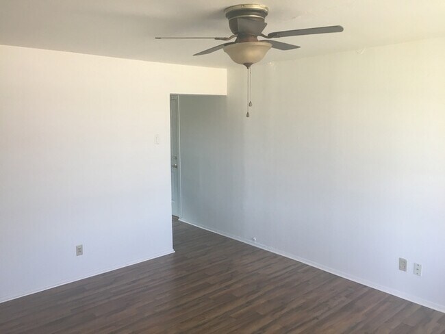 Building Photo - Three bedroom at a great price!