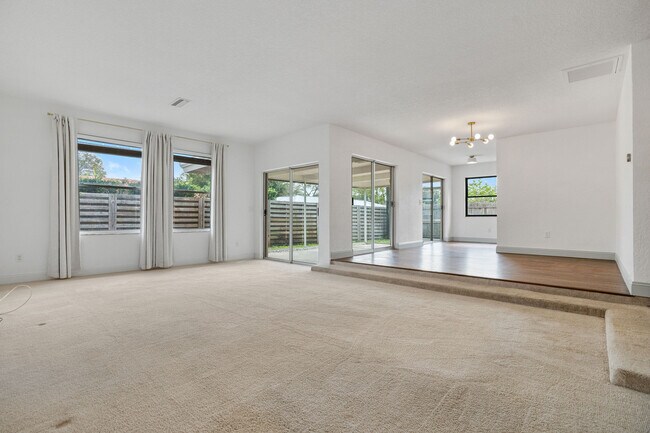 Foto del edificio - 1001 Willowbranch Ave