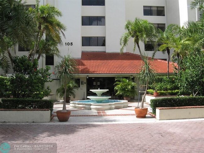 Building Photo - 105 Lake Emerald Dr