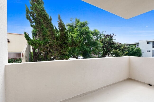 Foto del edificio - 1319 Berkeley St