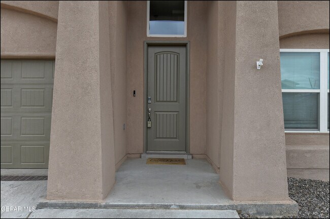 Building Photo - 2370 Enchanted Rock Ln