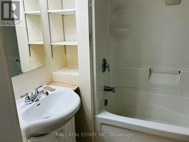 Photo du bâtiment - 61 Bolton St