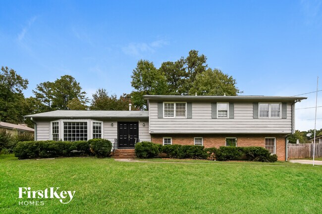 Building Photo - 3021 Wendwood Dr