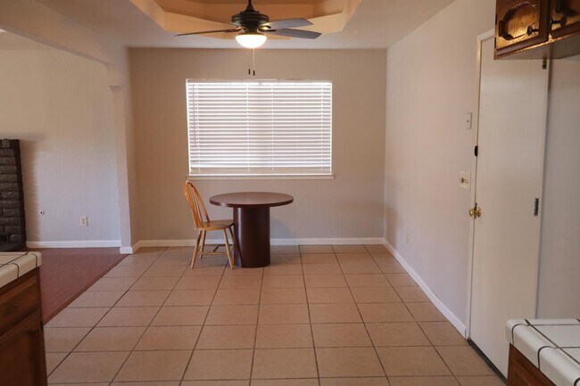 Foto del edificio - 160 W Portland Ave