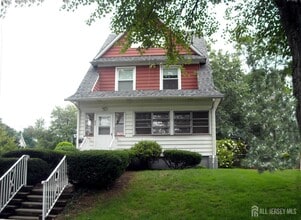 Building Photo - 301 Penfield Pl