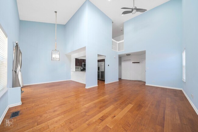 Foto del edificio - 2 Bedroom Townhome in Lakewood Village in Mundelein!