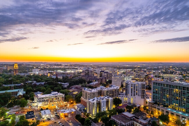 Twenty & Grand Roof View - Twenty & Grand