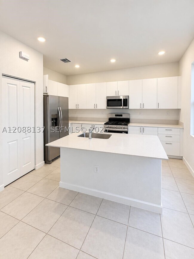 Building Photo - 23185 SW 117th Ave