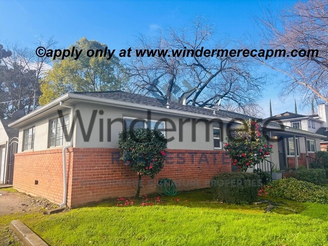 Photo - Unbeatable location! ! East Sac 2 bedroom 1 bath Duplex!! House