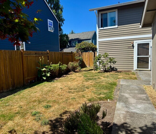 Foto del edificio - Downtown Poulsbo townhome, 3 bedrooms, fen...