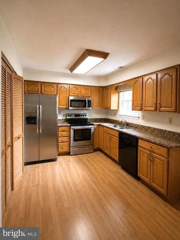 Foto del edificio - 11240 Kettering Pl