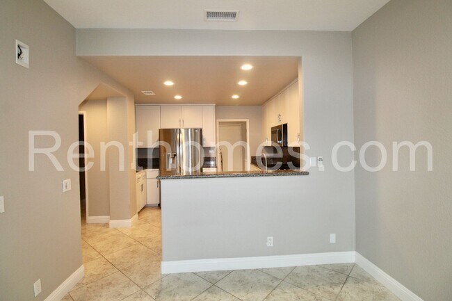 Foto del edificio - 12696 Springbrook Dr